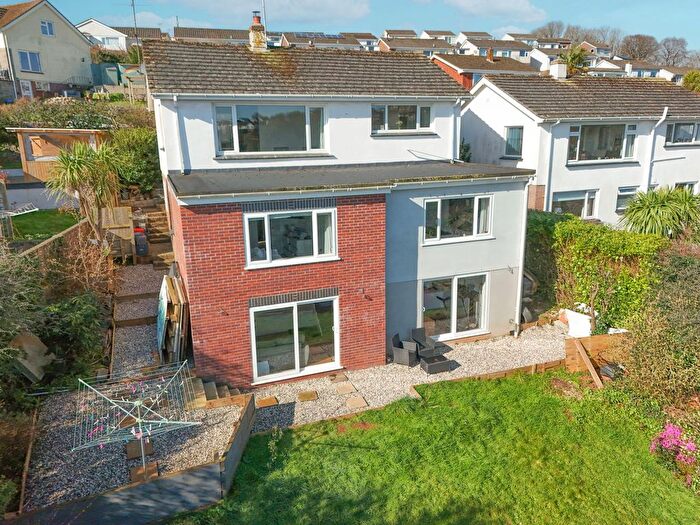 4 Bedroom Detached House For Sale In Greenfield Road, Paignton, TQ3