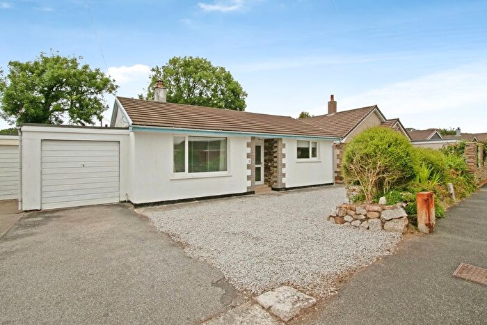 2 Bedroom Bungalow For Sale In Alexandra Close, Illogan, Redruth, Cornwall, TR16