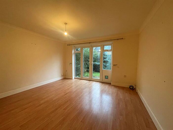 2 Bedroom Detached Bungalow To Rent In Bazes Shaw, New Ash Green, DA3