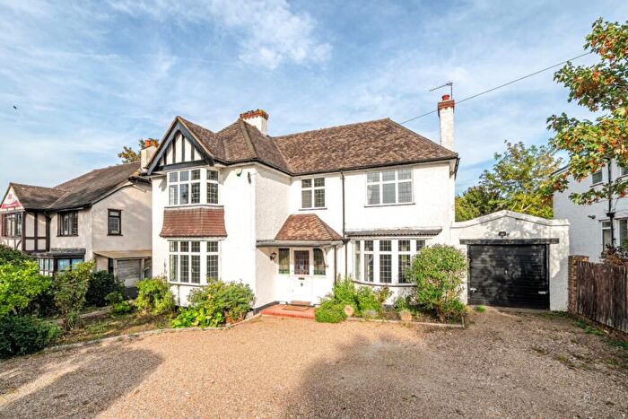 4 Bedroom Detached House To Rent In Haling Park Road South Croydon, CR2