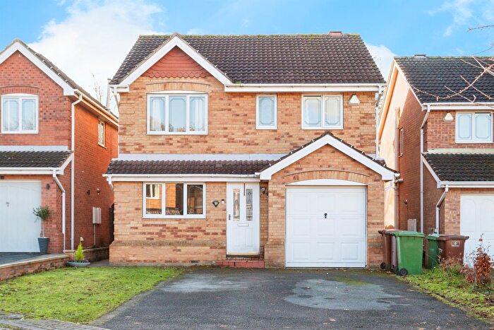 4 Bedroom Detached House For Sale In Redwood Grove, Sharlston Common, Wakefield, WF4