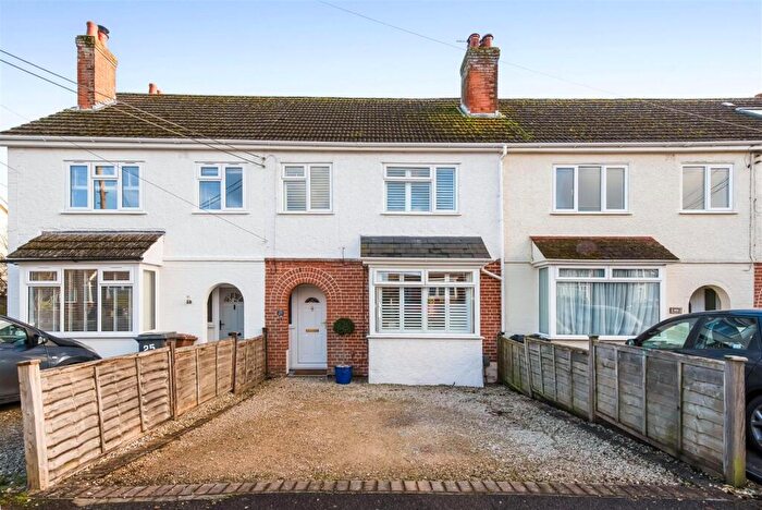 4 Bedroom Terraced House For Sale In The Crescent, Andover, SP10