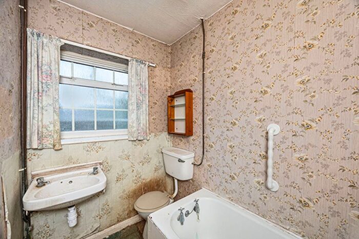 2 Bedroom Detached Bungalow For Sale In Galliers Close, Brighton, BN1