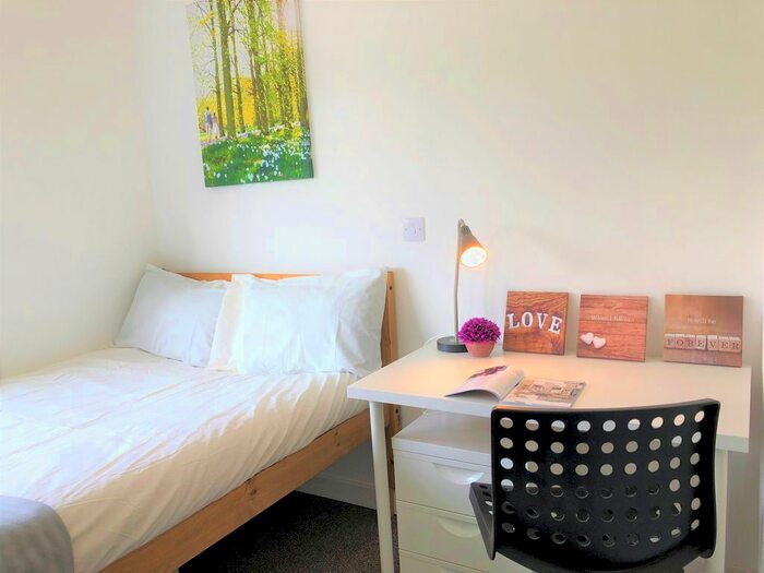 1 Bedroom Semi-Detached House To Rent In Prior Deram Walk, Coventry, West Midlands, CV4