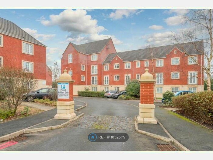 2 Bedroom Flat To Rent In Columbus Avenue, Brierley Hill, DY5