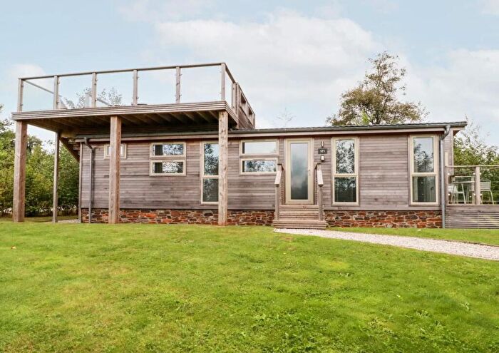 2 Bedroom Lodge For Sale In Southern Place, Southern Halt, Havett Road, Dobwalls, Cornwall, PL14