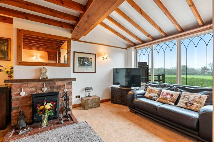 2 Bedroom Cottage For Sale In Street Ashton, Rugby, CV23