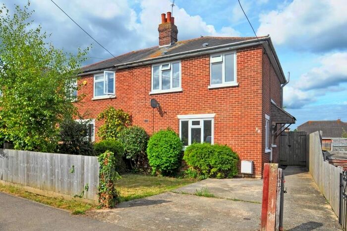 3 Bedroom Semi-Detached House To Rent In Hudson Street, Bicester, OX26
