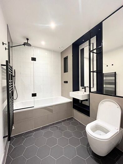 2 Bedroom Flat To Rent In Caldon Boulevard, Wembley, HA0