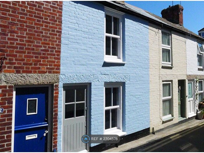 2 Bedroom Terraced House To Rent In Wesley Place, St Ives, TR26