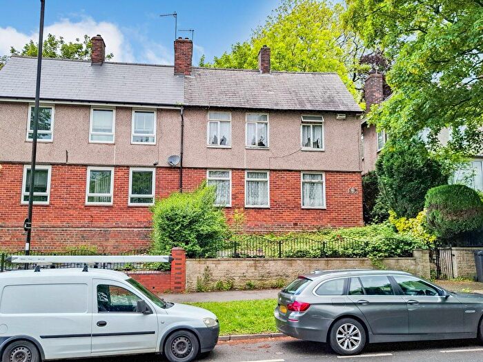 3 Bedroom Semi Detached House For Sale In Hucklow Road, Sheffield, S5