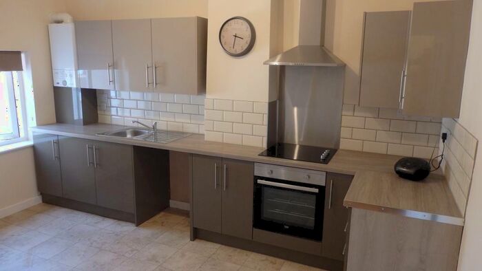 2 Bedroom Maisonette To Rent In High Street, Crowle, Scunthorpe, North Lincs, DN17