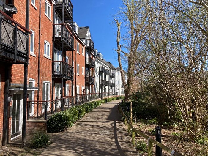 2 Bedroom Flat To Rent In Great Stour Mews, Canterbury, Kent, CT1