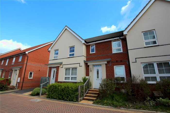 2 Bedroom House To Rent In Quicksilver Street, Worthing, West Sussex, BN13