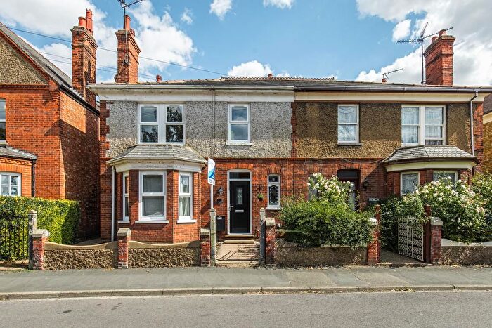 4 Bedroom Semi Detached House For Sale In Bowthorpe Road, Wisbech, Cambridgeshire, PE13