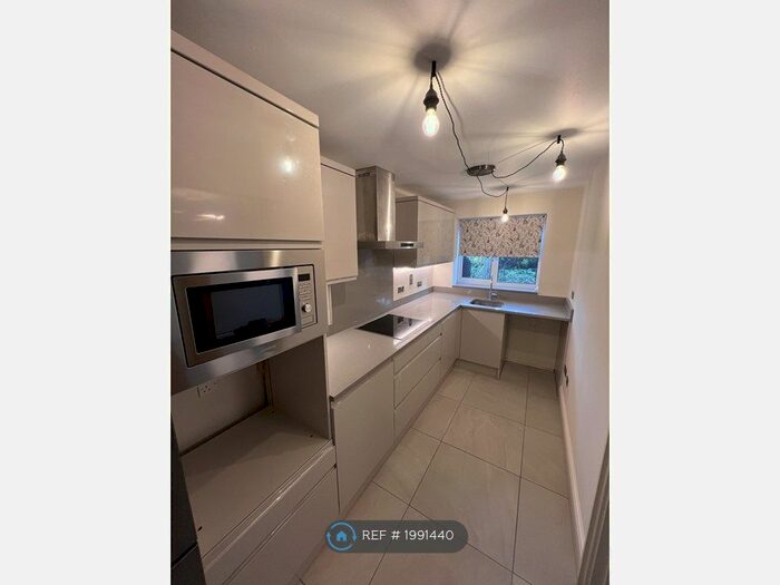 1 Bedroom Maisonette To Rent In Grange Gardens, Ware, SG12