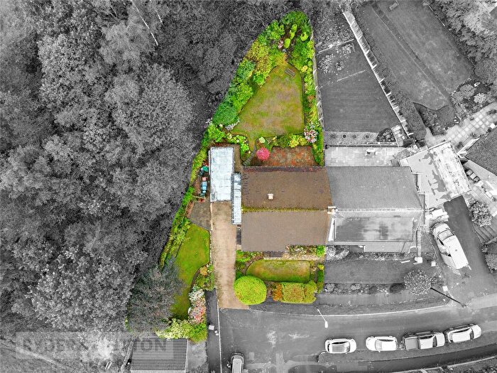 2 Bedroom Bungalow For Sale In Beechfield, Grasscroft, Saddleworth, OL4