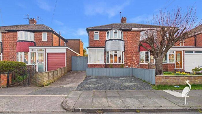 3 Bedroom Semi Detached House For Sale In Alston Crescent, Seaburn Dene, Sunderland, SR6