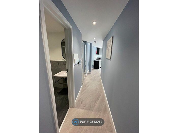 Studio To Rent In Broad Street, Nottingham, NG1