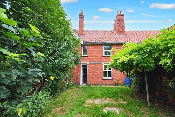 3 Bedroom Terraced House For Sale In Main Street, Hackthorn, Lincoln, LN2