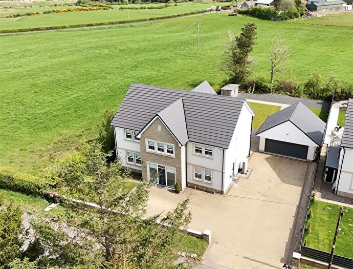 4 Bedroom Detached House For Sale In Parkneuk Road, Blantyre, Glasgow, G72