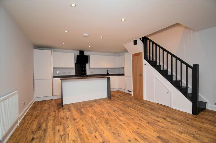 1 Bedroom End Of Terrace House To Rent In Lewis Gardens, East Finchley, N2