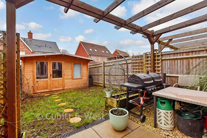 2 Bedroom Semi-Detached House For Sale In Baxter Lane, Cranleigh, Surrey, GU6