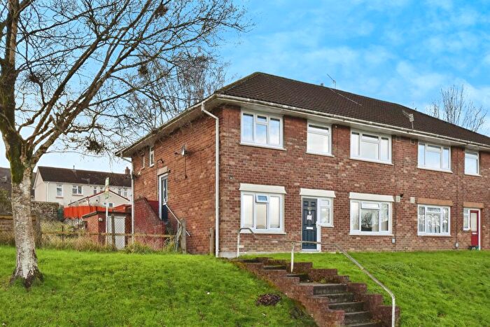 2 Bedroom Flat For Sale In Ty Fry, Aberdare, CF44