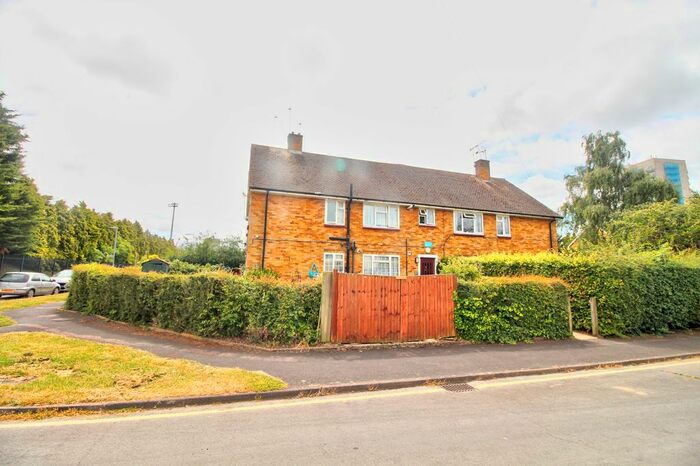 2 Bedroom Flat To Rent In Broughinge Road, Borehamwood, WD6