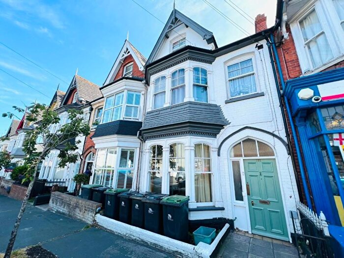 1 Bedroom Flat To Rent In Dorchester Road, Weymouth, DT4