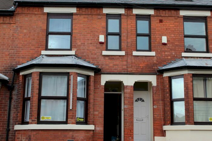 6 Bedroom Terraced House To Rent In Kimbolton Avenue, Nottingham, NG7