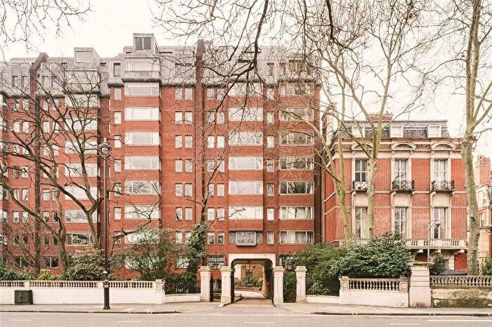 6 Bedroom Flat To Rent In South Lodge, Knightsbridge, Knightsbridge, London, SW7