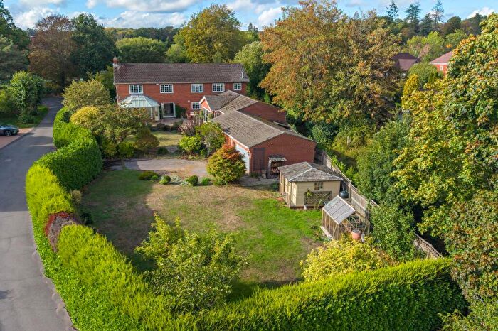 6 Bedroom Detached House For Sale In House And Building Plot With Planning Permission, HP9