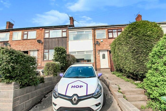 3 Bedroom Terraced House To Rent In Somerdale Grove, Bramley, LS13