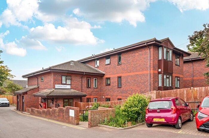 1 Bedroom Apartment For Sale In Sunny Bank, South Norwood, SE25