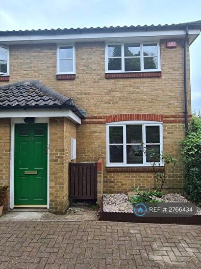 3 Bedroom End Of Terrace House To Rent In Abbotswood Road, London, SE22