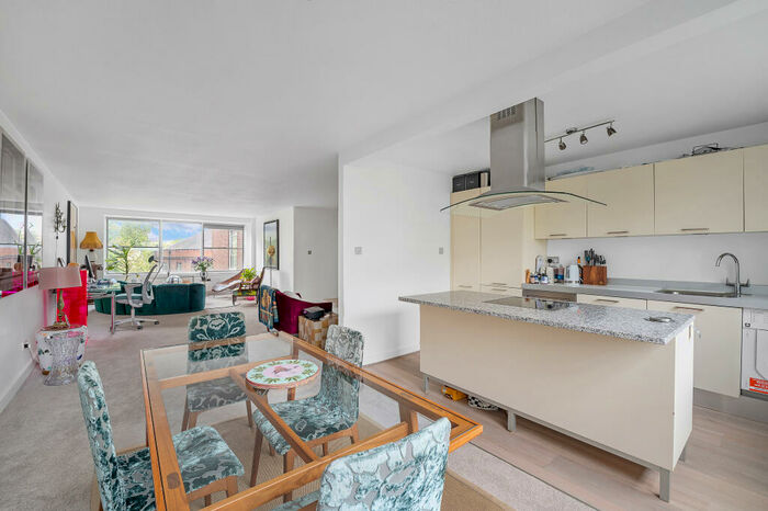 2 Bedroom Flat To Rent In Gloucester Avenue, Primrose Hill, NW1