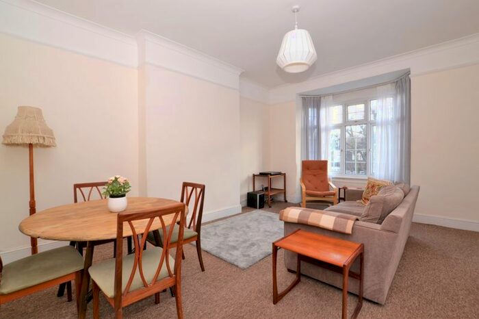 2 Bedroom Flat To Rent In Addiscombe Road, Croydon CR0