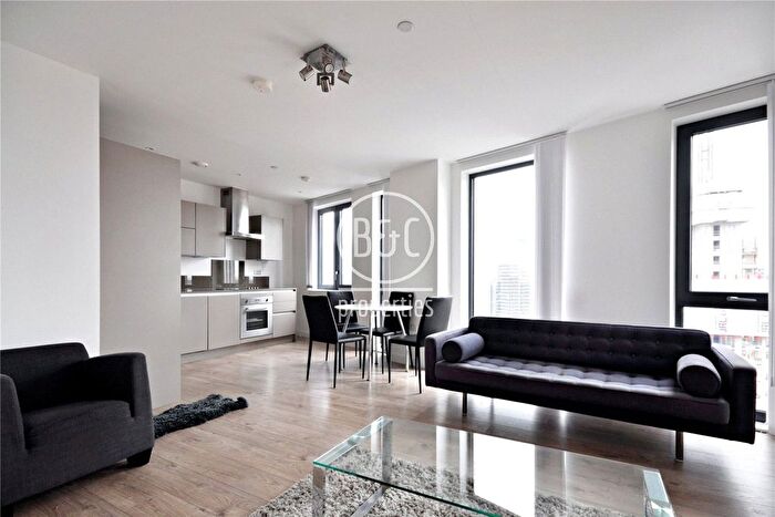 1 Bedroom Flat For Sale In Williamsburg Plaza, London, E14
