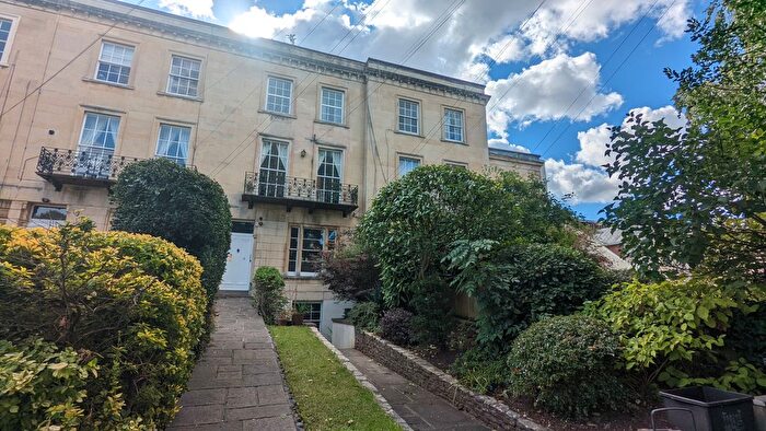 2 Bedroom Flat To Rent In Melrose Place, Bristol, BS8