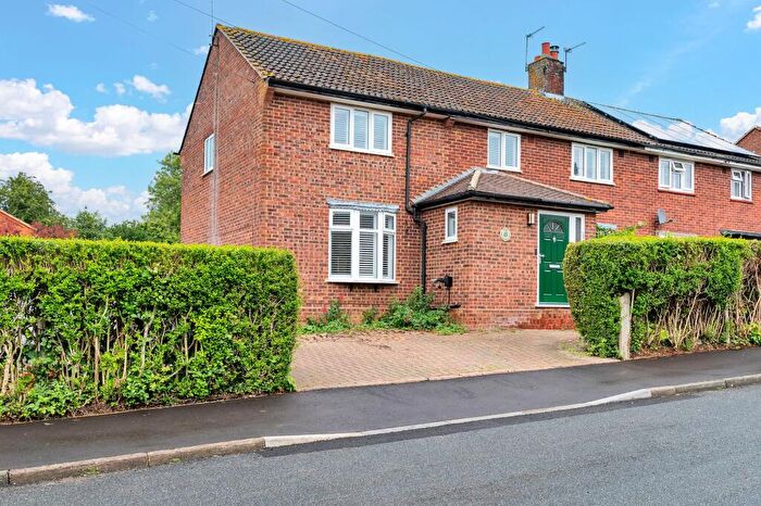 5 Bedroom Semi-Detached House For Sale In Barleycroft, Tonwell, SG12