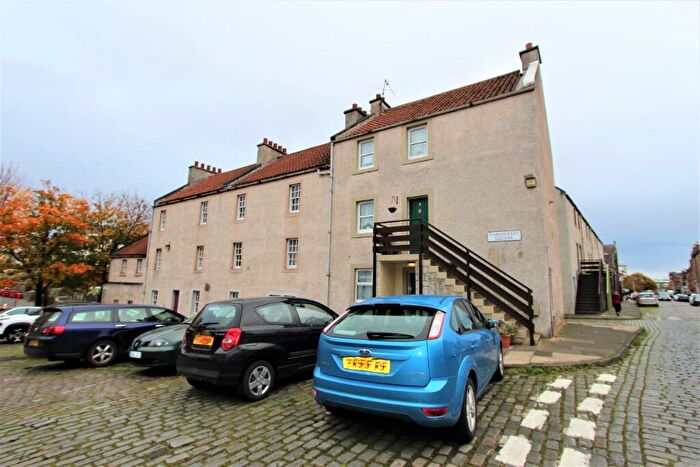 2 Bedroom Flat To Rent In Fishmarket Square, Leith, Edinburgh, EH6
