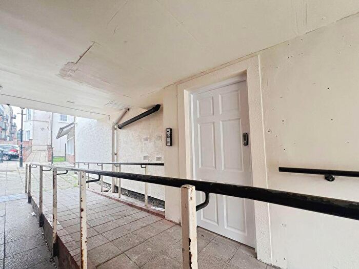 1 Bedroom Flat To Rent In Silverwell Street, Bolton Town Centre, Bolton, BL1