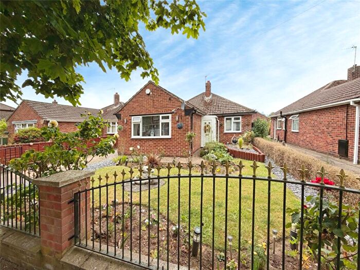 2 Bedroom Bungalow For Sale In Grange Crescent, Lincoln, Lincolnshire, LN6