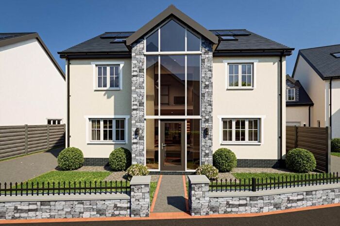 4 Bedroom Detached House For Sale In Bronwydd Road, Carmarthen, SA31