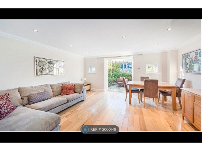 3 Bedroom Semi Detached House To Rent In Foundry Place, London, SW18