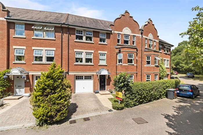 4 Bedroom Terraced House For Sale In Goldring Avenue, Hellingly, Hailsham, BN27