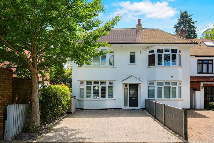 4 Bedroom Semi Detached House For Sale In Western Road, Sutton, SM1