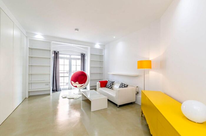 2 Bedroom Flat To Rent In Foundry House, Poplar, London, E14