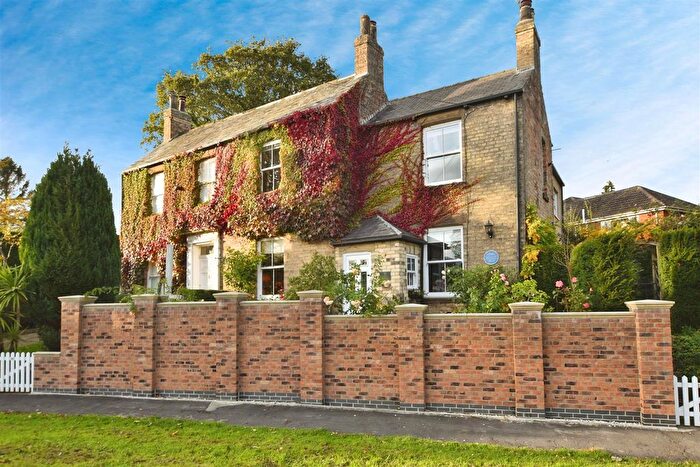 3 Bedroom Semi-Detached House For Sale In Church Lane, Kirk Ella, Hull, HU10